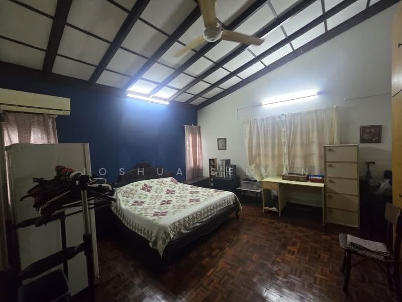 Bungalow for Sale in Bukit Damansara (Damansara Heights) - Joshua Selvan - Bedroom - PropertyGuru.com.my