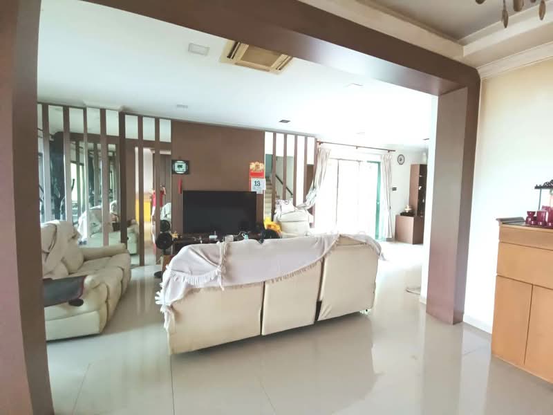Bungalow for Sale in Klang (Selangor) - Y.L. Yong - Living Room - PropertyGuru.com.my