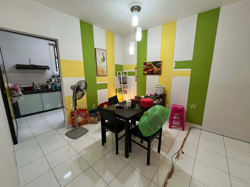 2-storey Terraced House for Sale in Tampoi (Johor) - Katherine Leow - Kitchen - PropertyGuru.com.my