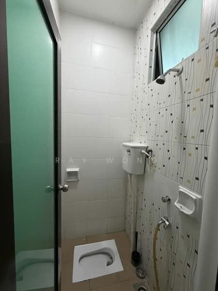 Semi-Detached House for Rent in Setia Tropika (Johor Bahru) - Ray Wong - Bathroom - PropertyGuru.com.my
