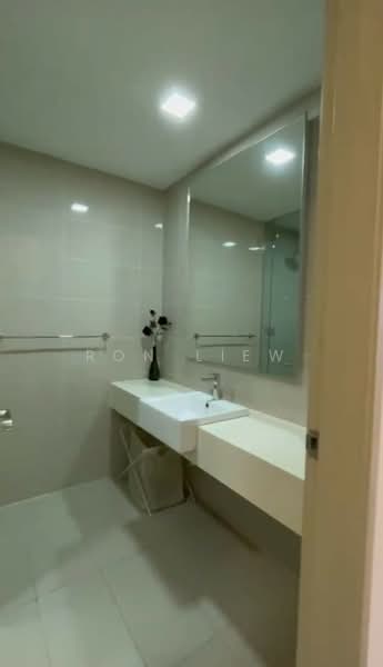 Service Residence for Rent at KL Gateway Residences - Ron Liew - Bathroom - PropertyGuru.com.my