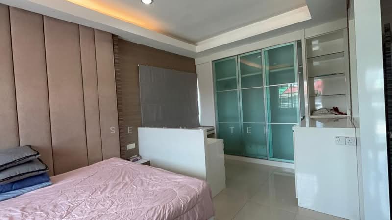 Bungalow for Sale in Setia Tropika (Johor Bahru) - Serene Teh - Bedroom - PropertyGuru.com.my