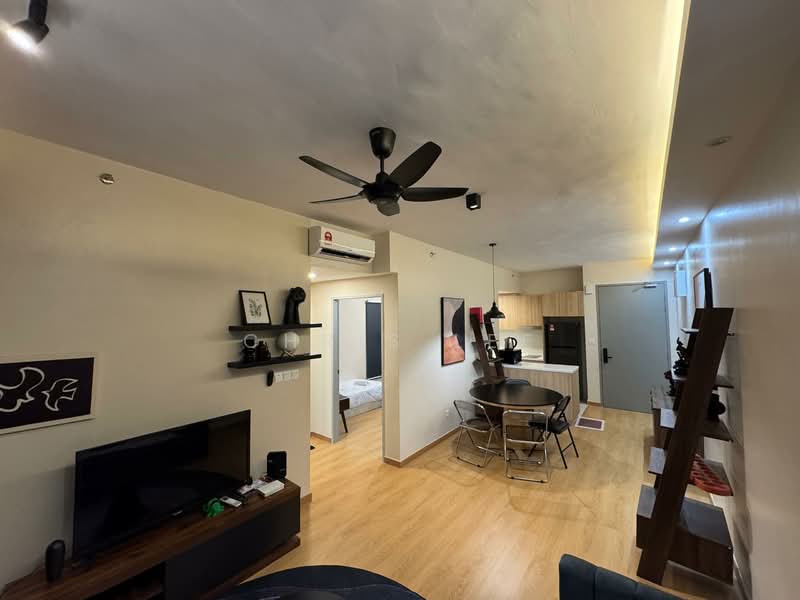 Maya Bay Residences @ Gamuda Cove untuk Untuk Disewa - RM 1,650 /bulan, Mac 2026 - Living Room - PropertyGuru.com.my