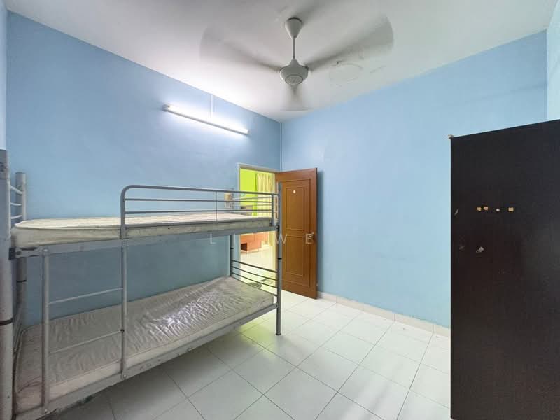 1-storey Terraced House for Rent in Taman Gaya (Ulu Tiram) - Li Wei - Bedroom - PropertyGuru.com.my