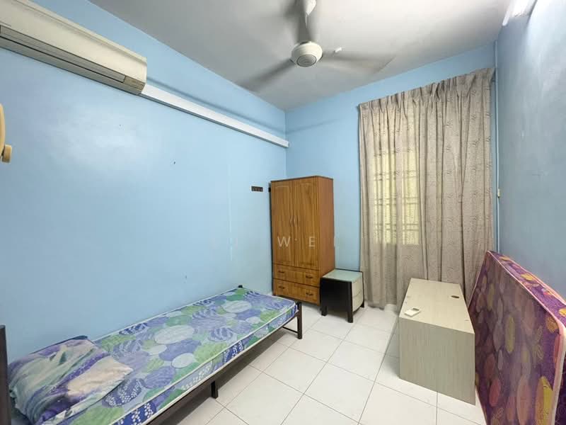 1-storey Terraced House for Rent in Taman Gaya (Ulu Tiram) - Li Wei - Bedroom - PropertyGuru.com.my