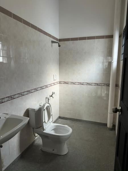 1.5-storey Terraced House for Rent in Masai (Johor) - Yvonne Ng - Bathroom - PropertyGuru.com.my