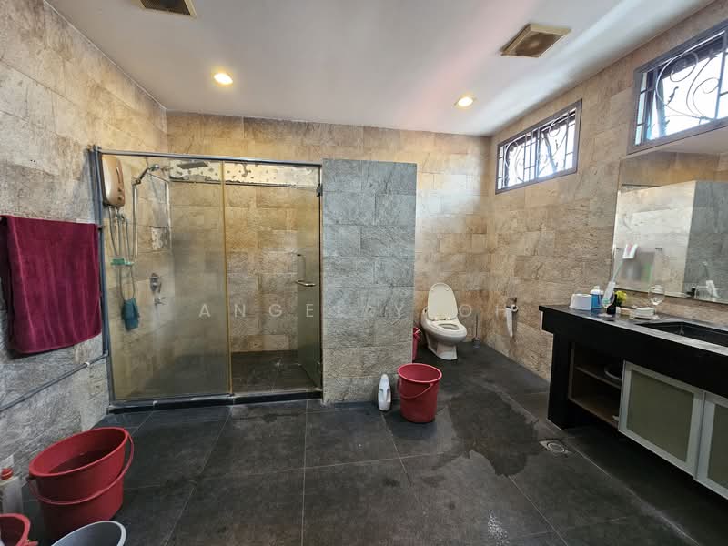Bungalow for Sale in Damai Gayana (Cheras) - Angel Yeoh - Bathroom - PropertyGuru.com.my