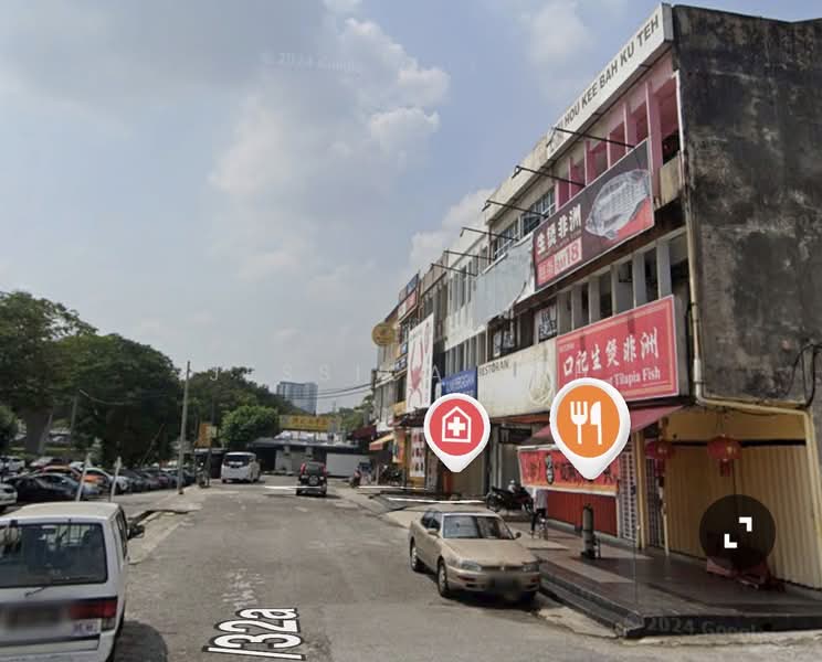 Kepong 3 Storey Endlot Facing Main Road,Many Parking,Laman Rimbunan,Bandar Menjalara untuk Untuk Dijual - RM 3,800,000, Mac 2026 - Exterior - PropertyGuru.com.my
