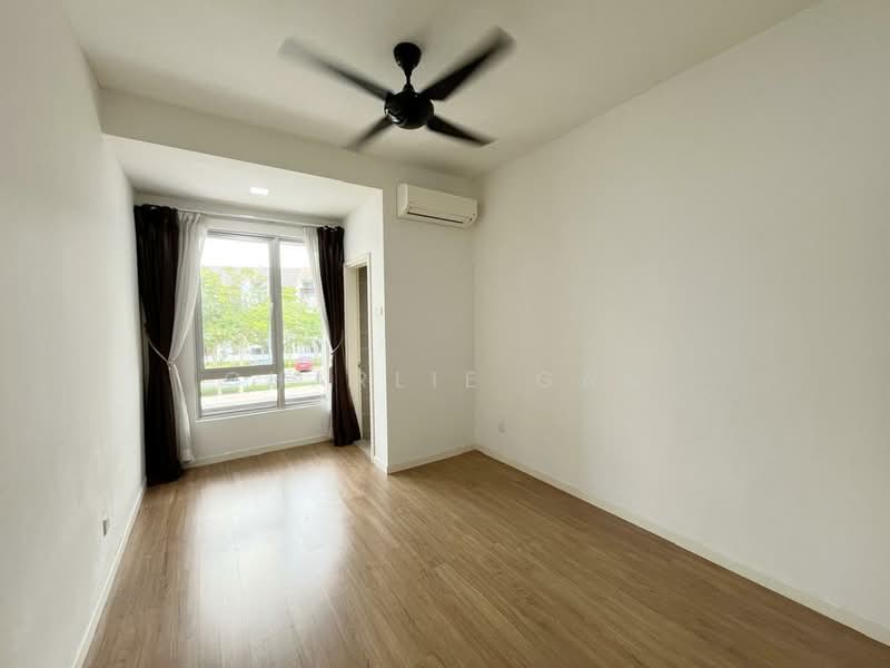 Terraced House for Rent in Bandar Saujana Putra (Tanjong Duabelas) - Charlie Gan - Bedroom - PropertyGuru.com.my