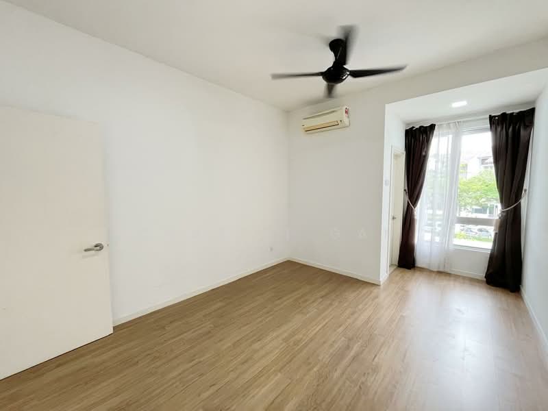 Terraced House for Rent in Bandar Saujana Putra (Tanjong Duabelas) - Charlie Gan - Bedroom - PropertyGuru.com.my