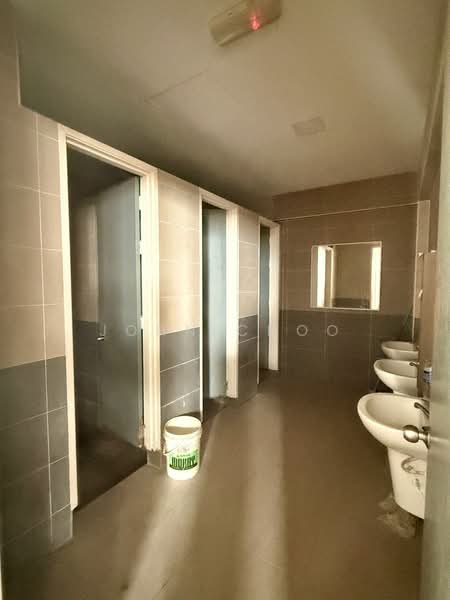 Bandar Dato Onn / Kempas 1.5 Storey Cluster Factory For Sale untuk Untuk Dijual - RM 2,700,000, Mac 2026 - Bathroom - PropertyGuru.com.my