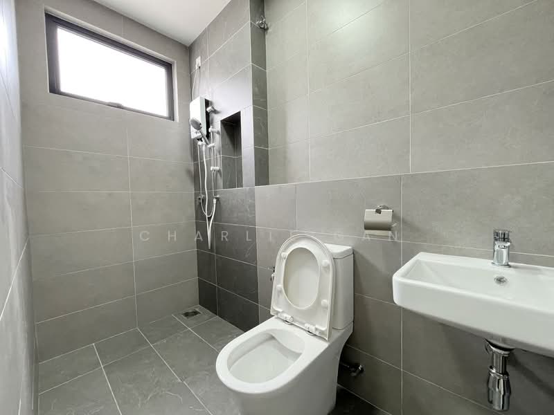 2-storey Terraced House for Rent in Telok Panglima Garang (Selangor) - Charlie Gan - Bathroom - PropertyGuru.com.my