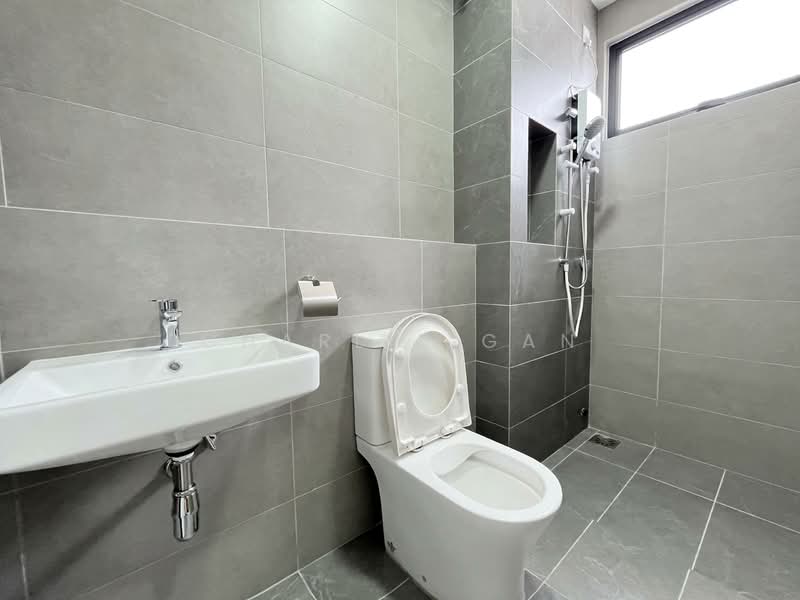 2-storey Terraced House for Rent in Telok Panglima Garang (Selangor) - Charlie Gan - Bathroom - PropertyGuru.com.my