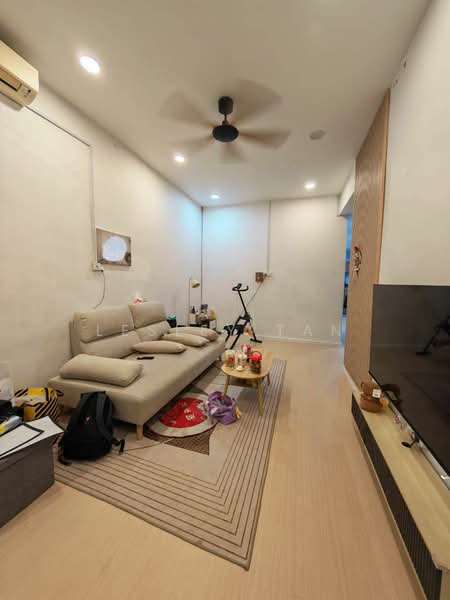 Taman Pulai Utama untuk Untuk Dijual - RM 598,000, Apr 2026 - Living Room - PropertyGuru.com.my