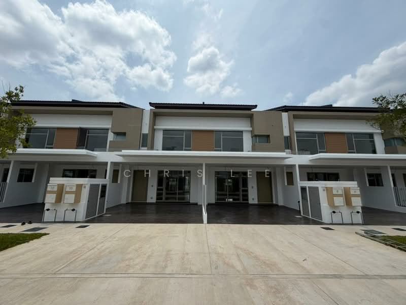 2-storey Terraced House for Sale in Bandar Gamuda Cove (Dengkil) - Chris Lee - Exterior - PropertyGuru.com.my
