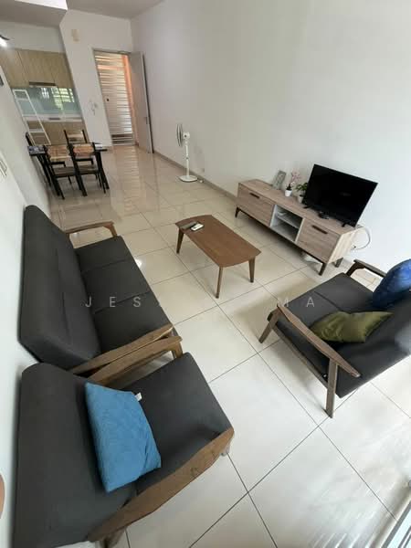 Meridin Bayvue Serviced Apartment untuk Untuk Disewa - RM 1,900 /bulan, Mac 2026 - Living Room - PropertyGuru.com.my