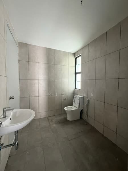 2-storey Terraced House for Sale in Bandar Gamuda Cove (Dengkil) - Chris Lee - Bathroom - PropertyGuru.com.my