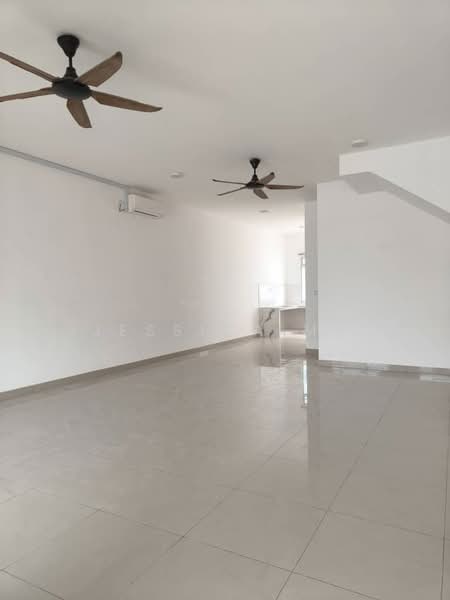 Aspira LakeHomes untuk Untuk Disewa - RM 3,500 /bulan, Mac 2026 - Living Room - PropertyGuru.com.my