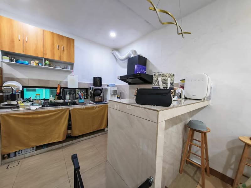 Taman Pulai Utama untuk Untuk Dijual - RM 598,000, Apr 2026 - Kitchen - PropertyGuru.com.my