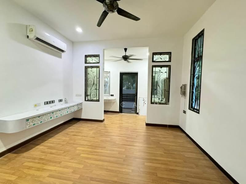 Semi-Detached House for Rent in Johor Bahru (Johor) - Jessica Ma - Living Room - PropertyGuru.com.my
