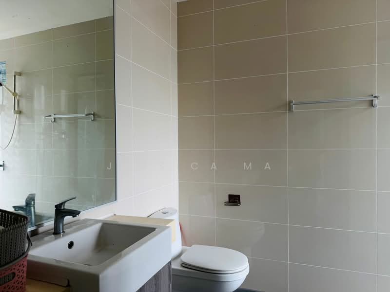 Service Residence for Rent at Southkey Mosaic - Jessica Ma - Bathroom - PropertyGuru.com.my