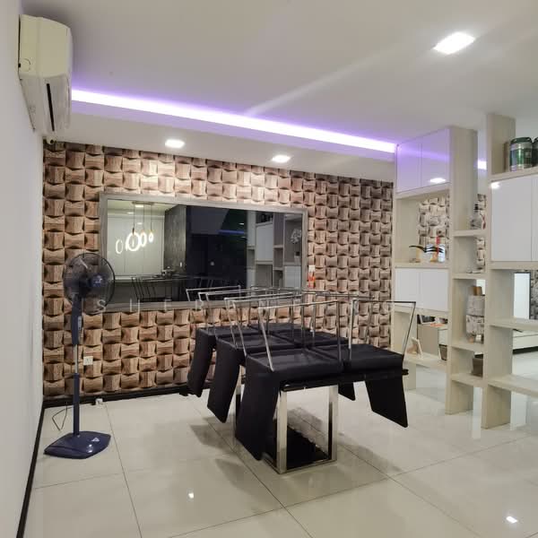 2.5-storey Terraced House for Sale in Kuching (Sarawak) - Sherene Kok - Dining Room - PropertyGuru.com.my