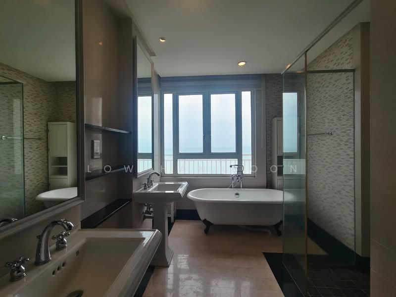 Condominium for Rent at Quayside Seafront Resort Condominiums - Low Han Boon - Bathroom - PropertyGuru.com.my