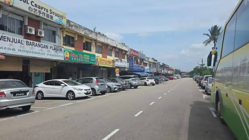 Shop for Sale in Taman Universiti (Skudai) - SC Cheng - Exterior - PropertyGuru.com.my