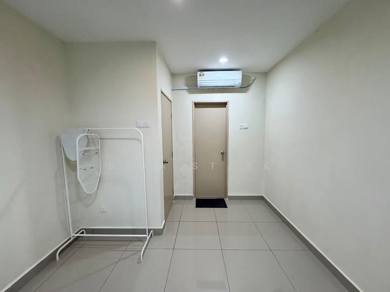 Taman Daya - Jalan Sagu 34 untuk Untuk Dijual - RM 380,000, Apr 2026 - Interior - PropertyGuru.com.my