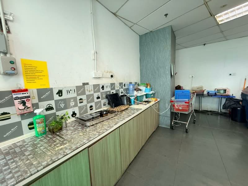 Rumah Niaga untuk Disewa di Taman Tun Dr Ismail (Kuala Lumpur) - Daniel Leong - Kitchen - PropertyGuru.com.my