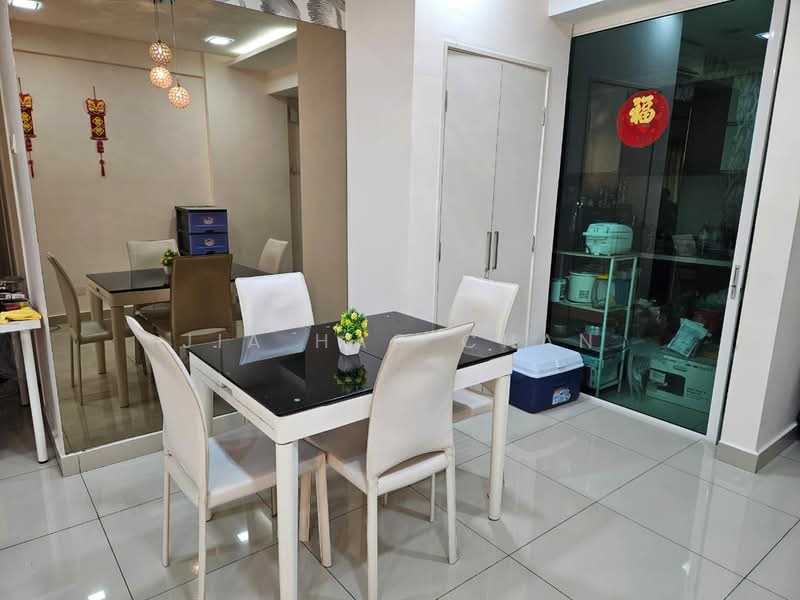 Condominium for Rent at Hijauan Puteri Condominium - Jia Hao Chan - Dining Room - PropertyGuru.com.my
