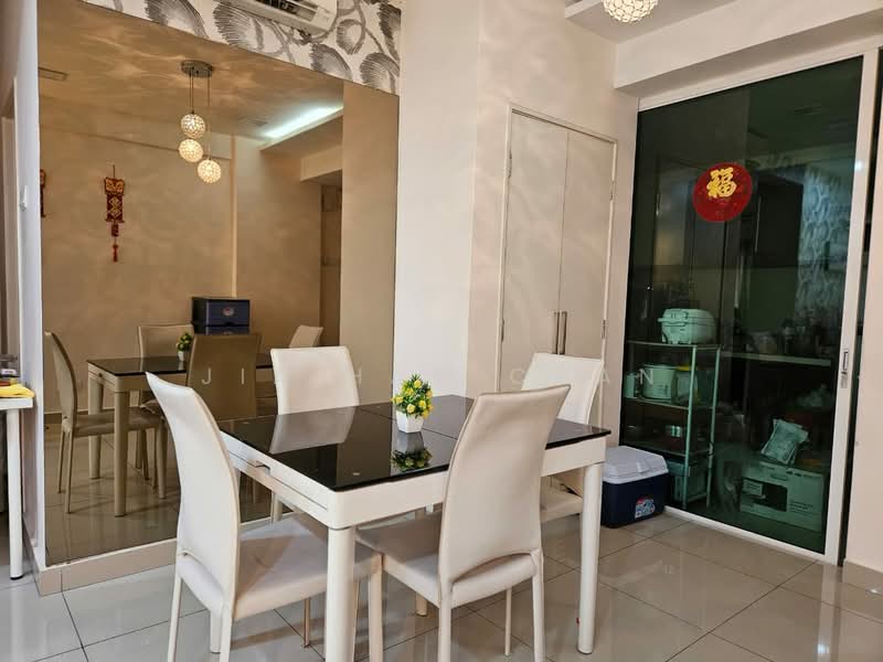 Condominium for Rent at Hijauan Puteri Condominium - Jia Hao Chan - Dining Room - PropertyGuru.com.my