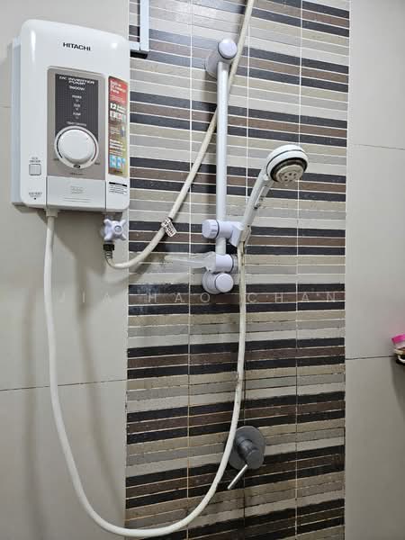 Condominium for Rent at Hijauan Puteri Condominium - Jia Hao Chan - Bathroom - PropertyGuru.com.my