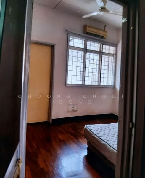 Shah Alam untuk Untuk Dijual - RM 720,000, Mac 2026 - Bedroom - PropertyGuru.com.my