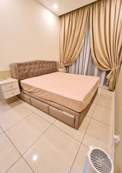 Condominium for Sale at Queens Residences Q1 @ Queens Waterfront - Clifton Chee - Bedroom - PropertyGuru.com.my