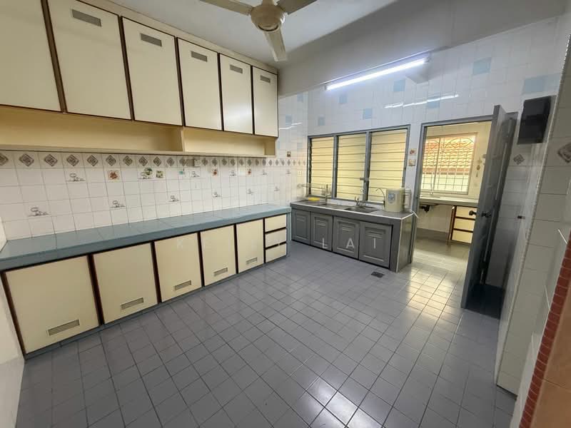 2-storey Terraced House for Sale in Kepong (Kuala Lumpur) - Kelly Lai - Kitchen - PropertyGuru.com.my
