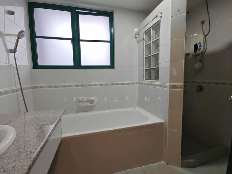 Condominium for Rent at The Straits View Condominium - Jessica Ma - Bathroom - PropertyGuru.com.my