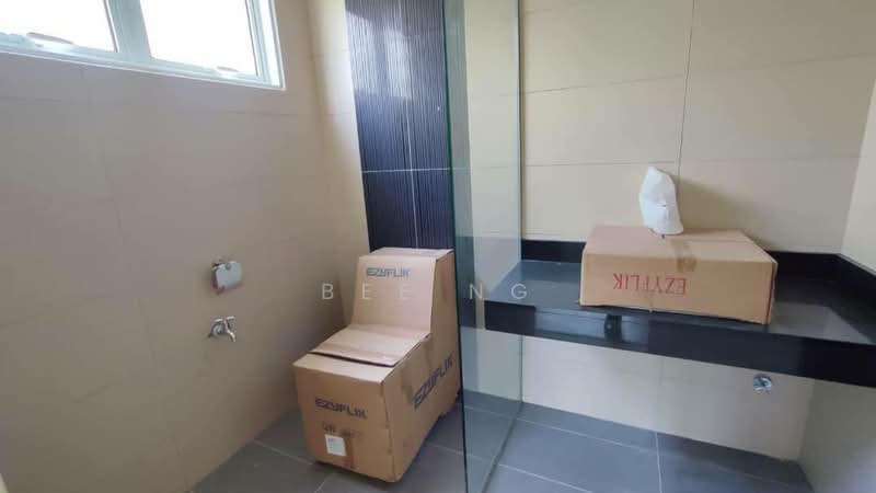 Larkin Residence Phase 2 untuk Untuk Dijual - RM 520,000, Mac 2026 - Bathroom - PropertyGuru.com.my