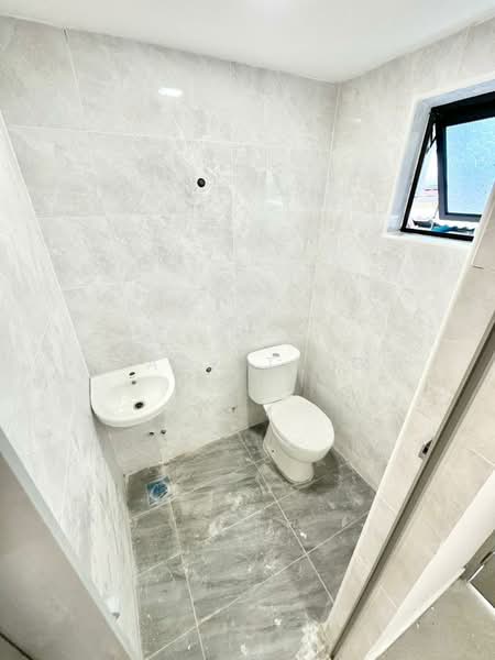 2-storey Terraced House for Sale in Taman Megah Ria (Masai) - Jack Ting - Bathroom - PropertyGuru.com.my