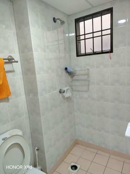 Aliran Damai untuk Untuk Disewa - RM 700 /bulan, Mac 2026 - Bathroom - PropertyGuru.com.my