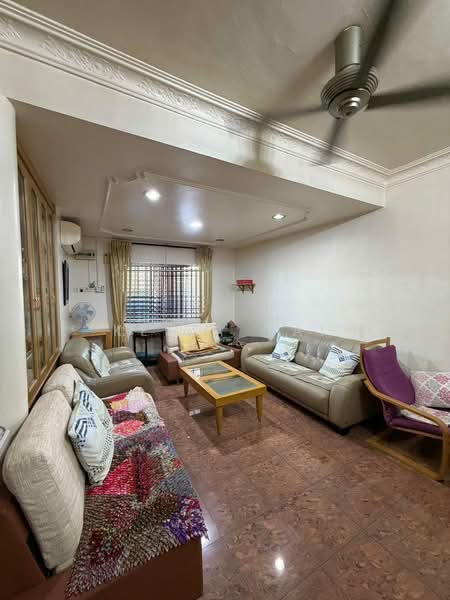 2-storey Terraced House for Sale in Kepong (Kuala Lumpur) - Kelly Lai - Living Room - PropertyGuru.com.my