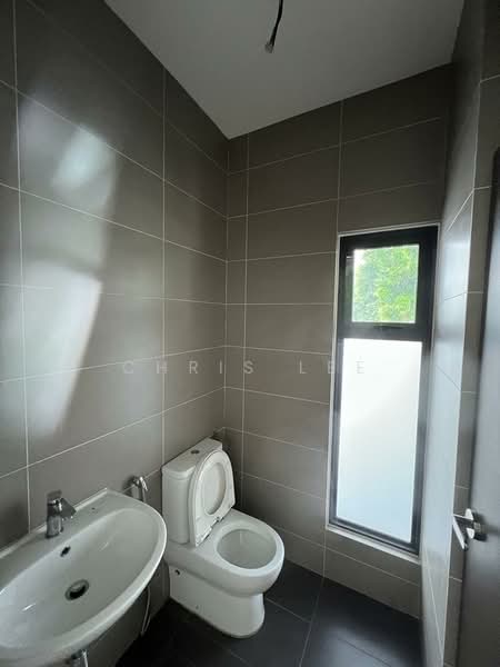 Rumah Berkembar untuk Dijual di Eco Sanctuary (Telok Panglima Garang) - Chris Lee - Bathroom - PropertyGuru.com.my