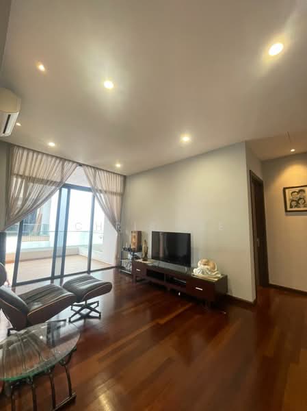 Semi-Detached House for Sale in Telok Panglima Garang (Selangor) - Chris Lee - Living Room - PropertyGuru.com.my