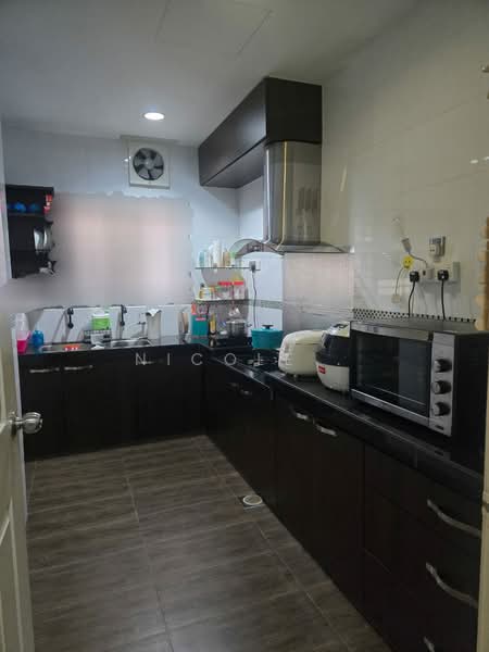2.5-storey Terraced House for Sale in Taman Fadason (Kepong) - Nicole . - Kitchen - PropertyGuru.com.my