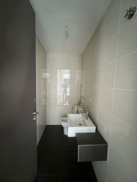 Rumah Berkembar untuk Dijual di Eco Sanctuary (Telok Panglima Garang) - Chris Lee - Bathroom - PropertyGuru.com.my