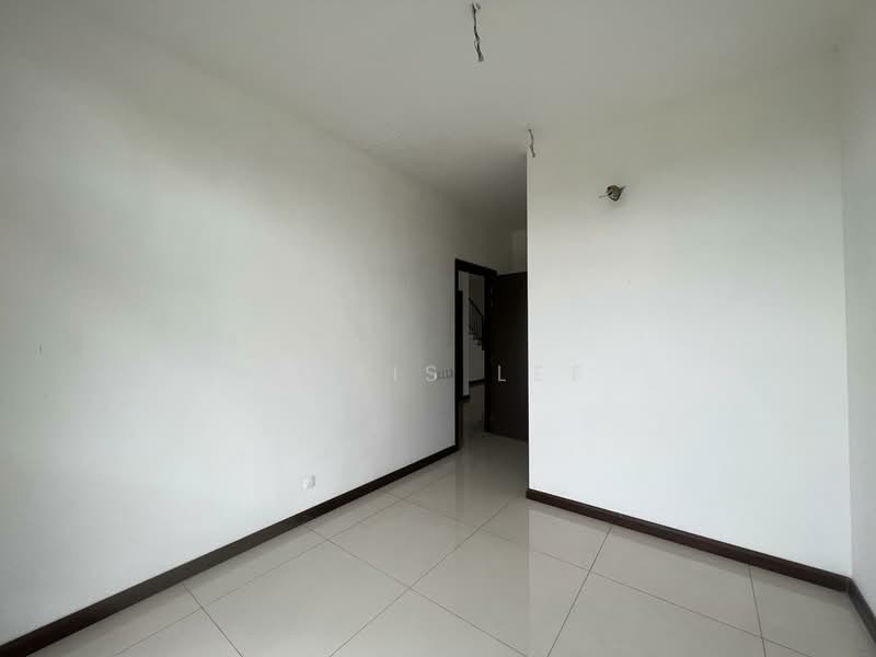 Rumah Berkembar untuk Dijual di Eco Sanctuary (Telok Panglima Garang) - Chris Lee - Interior - PropertyGuru.com.my