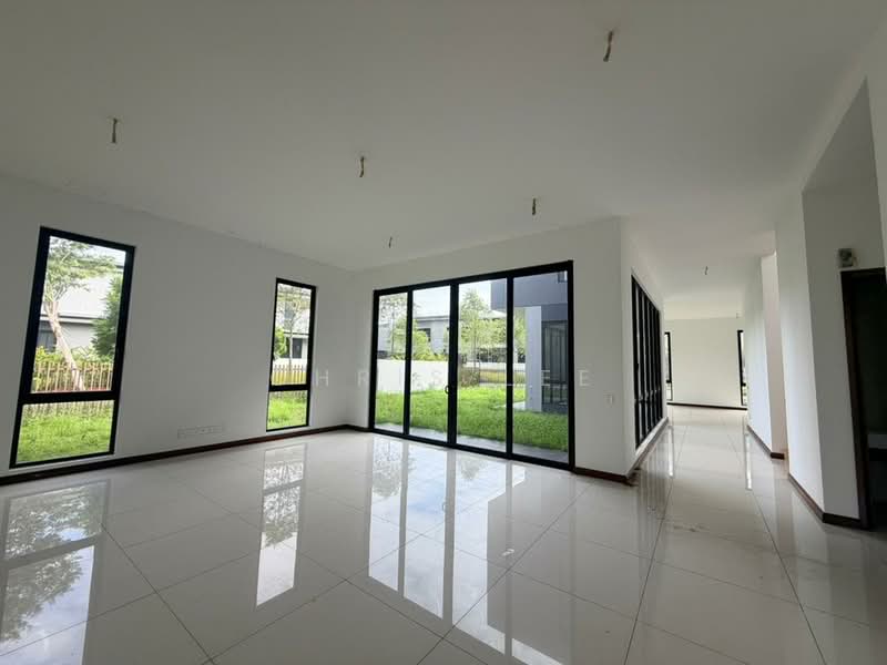 Rumah Banglo untuk Dijual di Eco Sanctuary (Telok Panglima Garang) - Chris Lee - Living Room - PropertyGuru.com.my