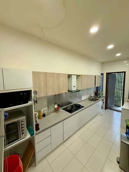 Rumah Berkembar untuk Dijual di Eco Sanctuary (Telok Panglima Garang) - Chris Lee - Kitchen - PropertyGuru.com.my