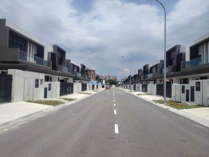 Danga Sutera untuk Untuk Disewa - RM 5,000 /bulan, Mac 2026 - Exterior - PropertyGuru.com.my