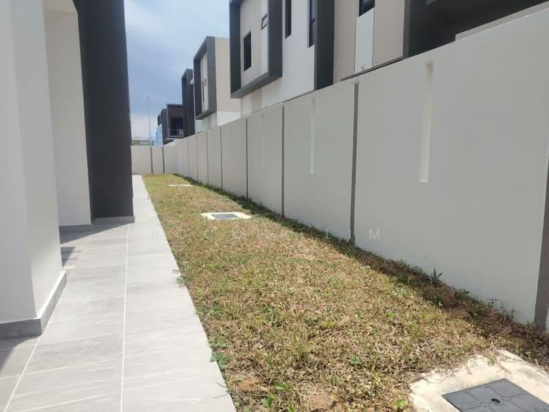 Danga Sutera untuk Untuk Disewa - RM 5,000 /bulan, Mac 2026 - Exterior - PropertyGuru.com.my